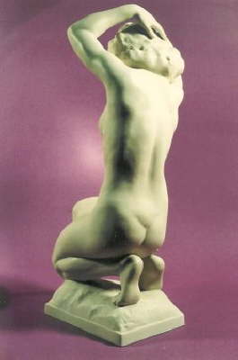 Rosenthal Figur nach der Restaurierung. R�ckw�rtige Ansicht. Nach der Restaurierung. Von dem Bruch ist nichts mehr zu sehen.